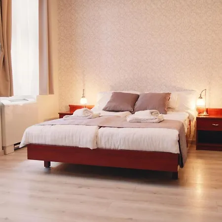 Aqua Hotel 3*
