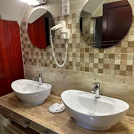 Aqua Hotel 3*