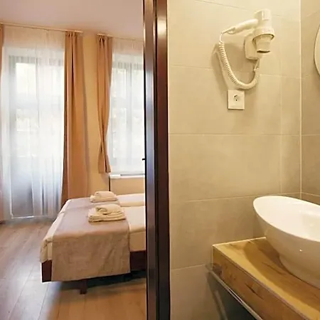Aqua Hotel Eger