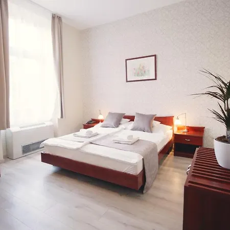 Aqua Hotel 3*